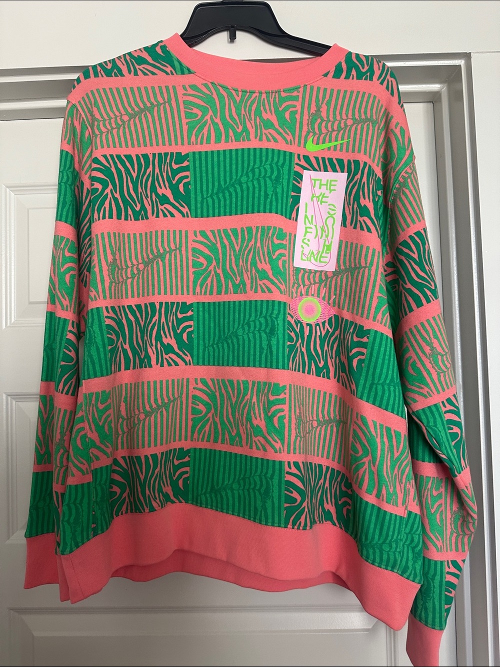 Nike Pink and Green Graphic Crewneck Sweater